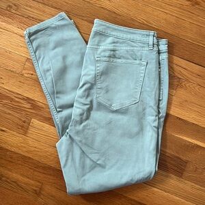 Vineyard Vines High Rise Skinny Green Color Jeans Size 33